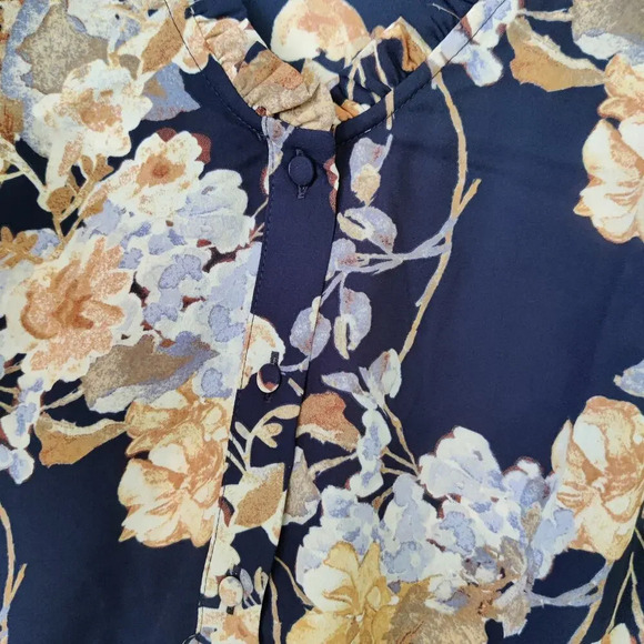 Well Worn Navy Floral Blouse Sz 3X Button Up Long Sleeve V-Neck Sheer Boho - Picture 5 of 7